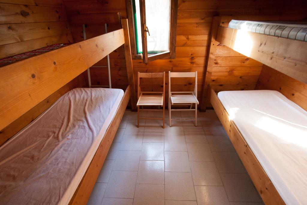 Villaggio Camping Uria Foce Varano Exteriér fotografie