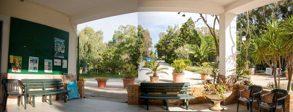 Villaggio Camping Uria Foce Varano Exteriér fotografie